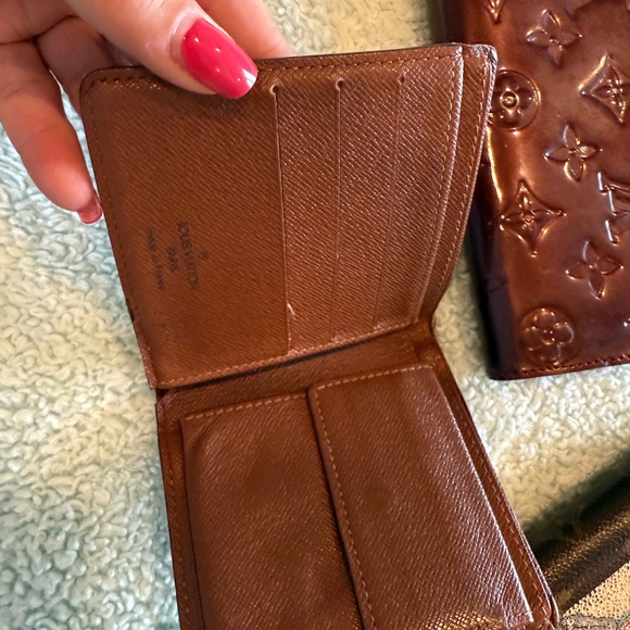Louis Vuitton wallets - Picture 13 of 13